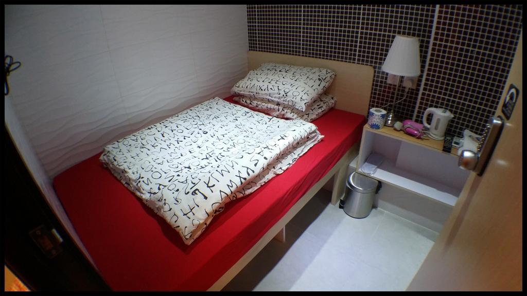 Micro Hotel Hong Kong Ngoại thất bức ảnh